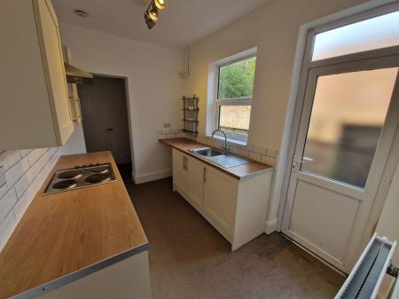 4 bedroom Terraced House for sale in Stanton Road, Meir, Stoke-on-Trent