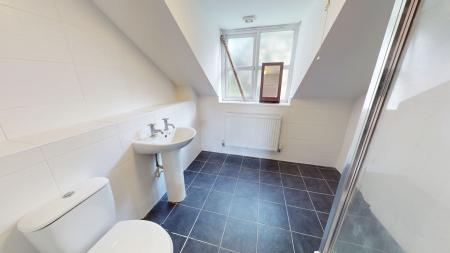 3 bedroom Terraced House to let in Waters Edge Close, Silverdale, Newcastle, ST5