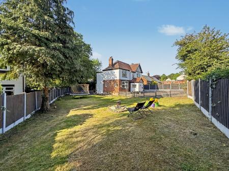 4 bedroom Detached house for sale in Station Road, Barlaston, ST12