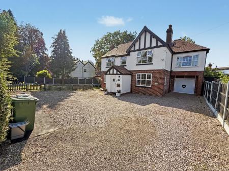 4 bedroom Detached house for sale in Station Road, Barlaston, ST12