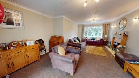 4 bedroom Detached house for sale in Oldacres Road, Trentham