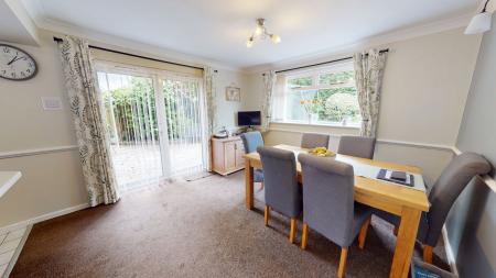4 bedroom Detached house for sale in Oldacres Road, Trentham