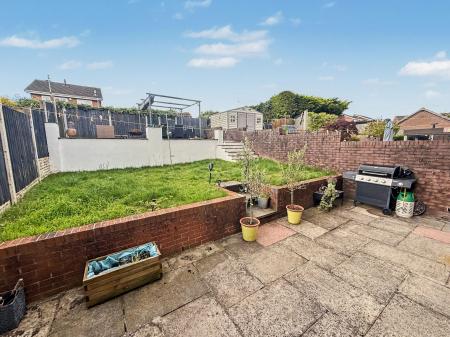 3 bedroom Semi-detached house for sale in Ledstone Way, Stoke-On-Trent, ST3