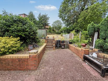 3 bedroom Terraced House for sale in Honeywall, Stoke-On-Trent, ST4