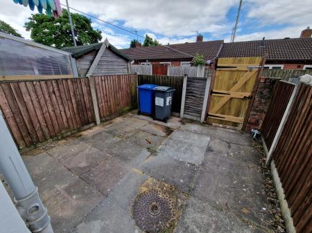 2 bedroom Terraced House to let in Edison Street, Stoke-On-Trent, ST4