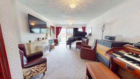 2 bedroom Detached bungalow for sale in Conford Close, Stoke-On-Trent, ST2