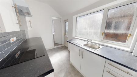 2 bedroom Terraced House to let in Marriott Street, Stoke-On-Trent, ST4