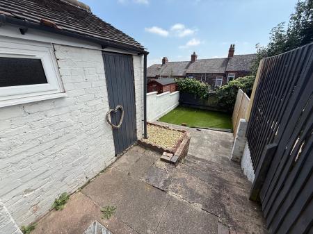 2 bedroom Terraced House to let in Turner Street, Stoke-On-Trent, ST1