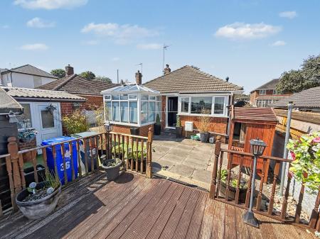 2 bedroom Detached bungalow for sale in Courtway Drive, Stoke-On-Trent, ST1