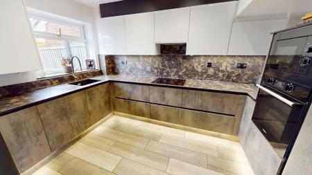3 bedroom Semi-detached house for sale in Andover Close, Stoke-On-Trent, ST3