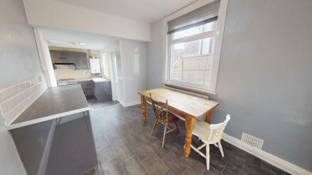 3 bedroom Terraced House for sale in St. John Street, Stoke-On-Trent, ST1