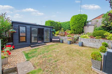 4 bedroom Detached house for sale in Elgar Crescent, Stoke-On-Trent, ST1