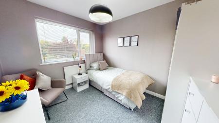 4 bedroom Detached house for sale in Elgar Crescent, Stoke-On-Trent, ST1