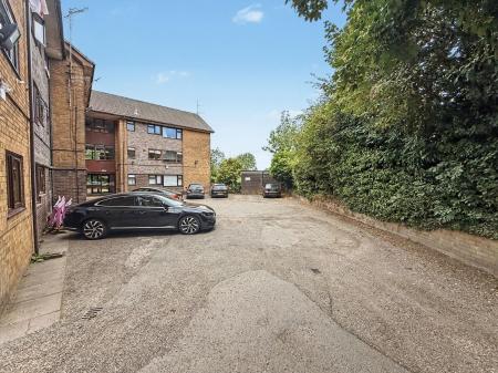1 bedroom Flat for sale in Trentham Road, Tollgate Court Trentham Road, ST3