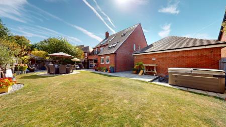 5 bedroom Detached house for sale in Josiah Drive, Barlaston, ST12