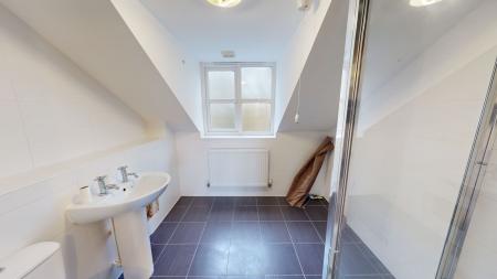 3 bedroom Terraced House to let in Waters Edge Close, Newcastle, ST5