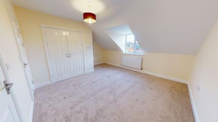 3 bedroom Terraced House to let in Waters Edge Close, Newcastle, ST5