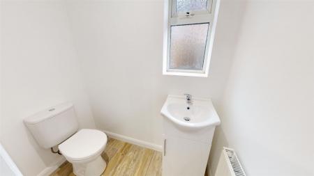 3 bedroom Semi-detached house to let in Dawlish Drive, Stoke-On-Trent, ST2