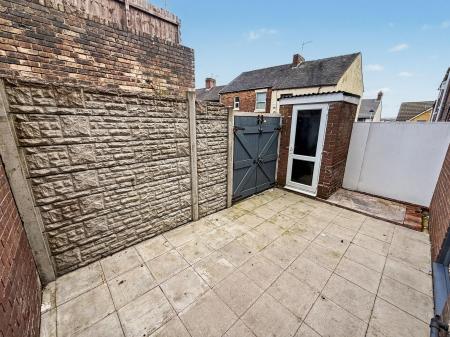 2 bedroom Terraced House for sale in Birch Street, Northwood, Stoke-on-Trent