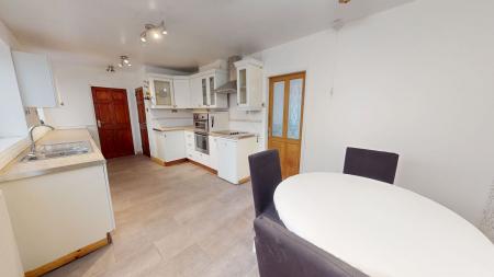 3 bedroom Semi-detached house for sale in Birch Grove, Forsbrook, ST11