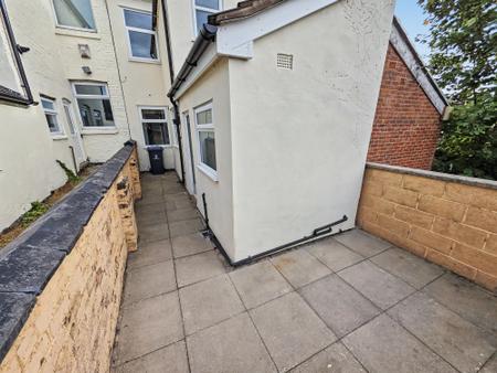 3 bedroom Terraced House to let in Penkhull New Road, Penkhull, Stoke-On-Trent, ST4