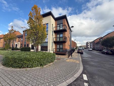 2 bedroom Flat for sale in Norville Drive, Stoke-On-Trent, ST1