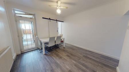 2 bedroom Terraced House to let in Hamil Road, Stoke-On-Trent, ST6