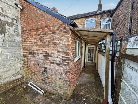 2 bedroom Terraced House to let in Hamil Road, Stoke-On-Trent, ST6