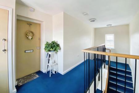 2 bedroom Flat for sale in 1 Greetham Way, Syston, LE7