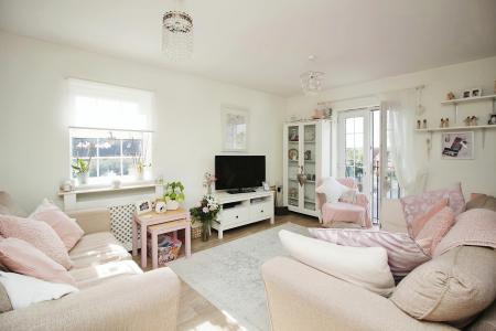 2 bedroom Flat for sale in 1 Greetham Way, Syston, LE7