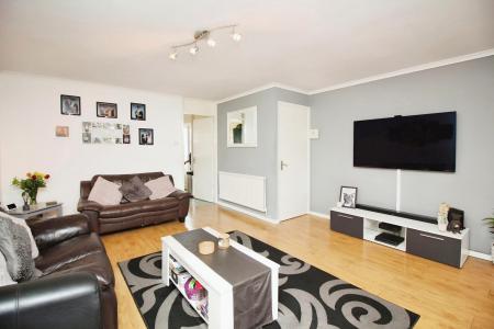 3 bedroom End of terrace house for sale in Abbotts Close, Syston, LE7