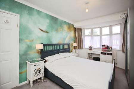 5 bedroom Semi-detached house for sale in Acacia Avenue, Birstall, LE4