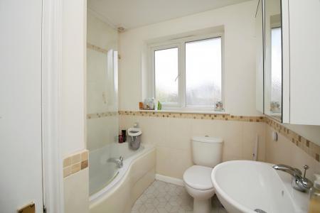 5 bedroom Semi-detached house for sale in Acacia Avenue, Birstall, LE4