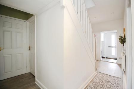 5 bedroom Semi-detached house for sale in Acacia Avenue, Birstall, LE4