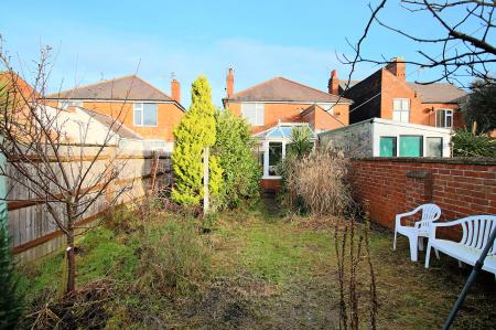 2 bedroom Semi-detached house for sale in Albert Street, Syston, LE7