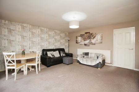 3 bedroom Semi-detached house for sale in Albert Street, Syston, LE7