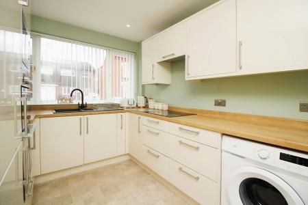 3 bedroom Semi-detached house for sale in Albert Street, Syston, LE7