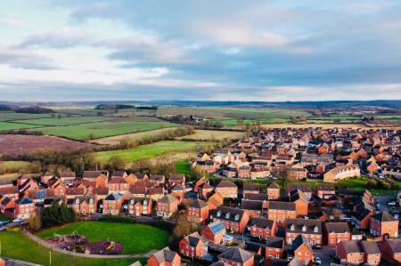 4 bedroom Town house for sale in Aldfield Green, Hamilton, LE5