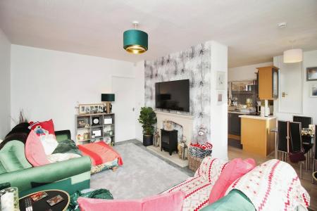 2 bedroom Semi-detached bungalow for sale in Allington Drive, Birstall, LE4