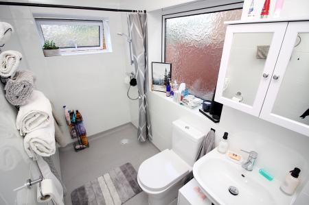 2 bedroom Semi-detached bungalow for sale in Allington Drive, Birstall, LE4