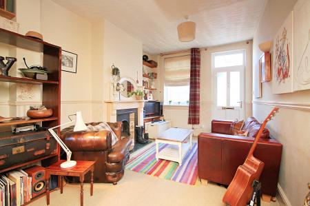 2 bedroom Terraced House for sale in Archdale Street, Syston, LE7