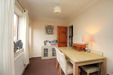 3 bedroom Terraced House for sale in Archers Green, East Goscote, LE7