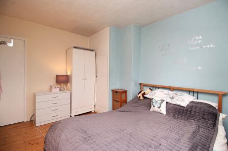 3 bedroom Terraced House for sale in Archers Green, East Goscote, LE7