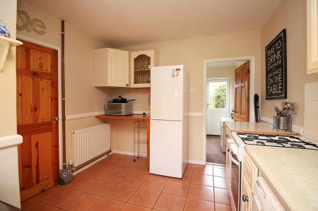 3 bedroom Terraced House for sale in Archers Green, East Goscote, LE7