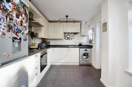 2 bedroom End of terrace house for sale in Ash Drive, Syston, LE7