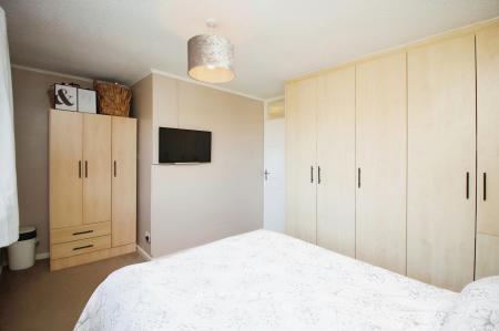 2 bedroom End of terrace house for sale in Ash Drive, Syston, LE7