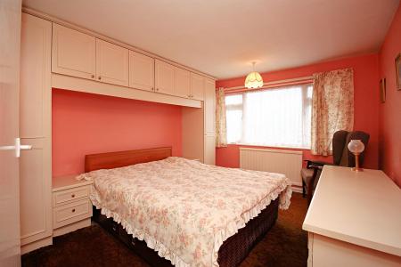 3 bedroom Semi-detached house for sale in Avenue Road, Queniborough, LE7