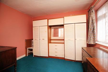 3 bedroom Semi-detached house for sale in Avenue Road, Queniborough, LE7