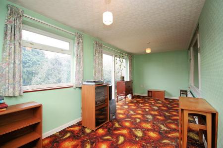 3 bedroom Semi-detached house for sale in Avenue Road, Queniborough, LE7