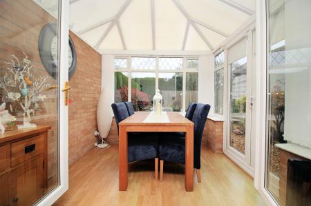 3 bedroom Semi-detached house for sale in Barkby Road, Queniborough, LE7